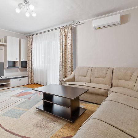 Apartament Helena Oradea Bagian luar foto