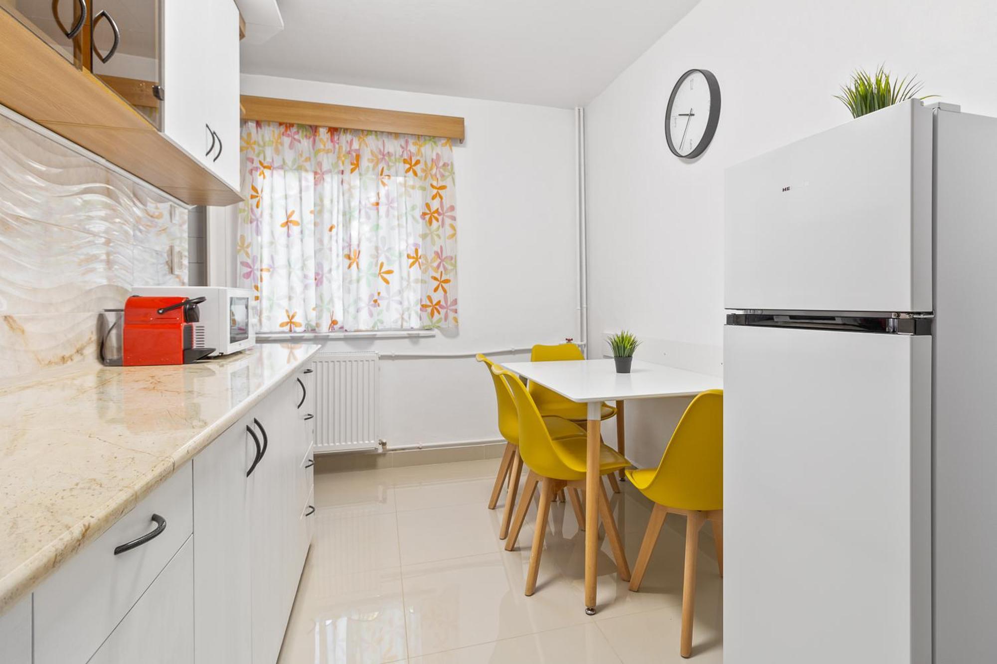 Apartament Helena Oradea Bagian luar foto