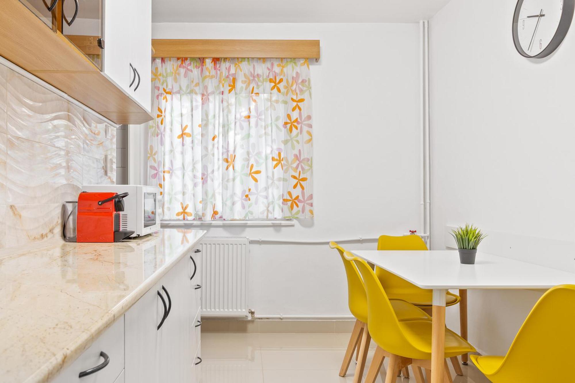 Apartament Helena Oradea Bagian luar foto